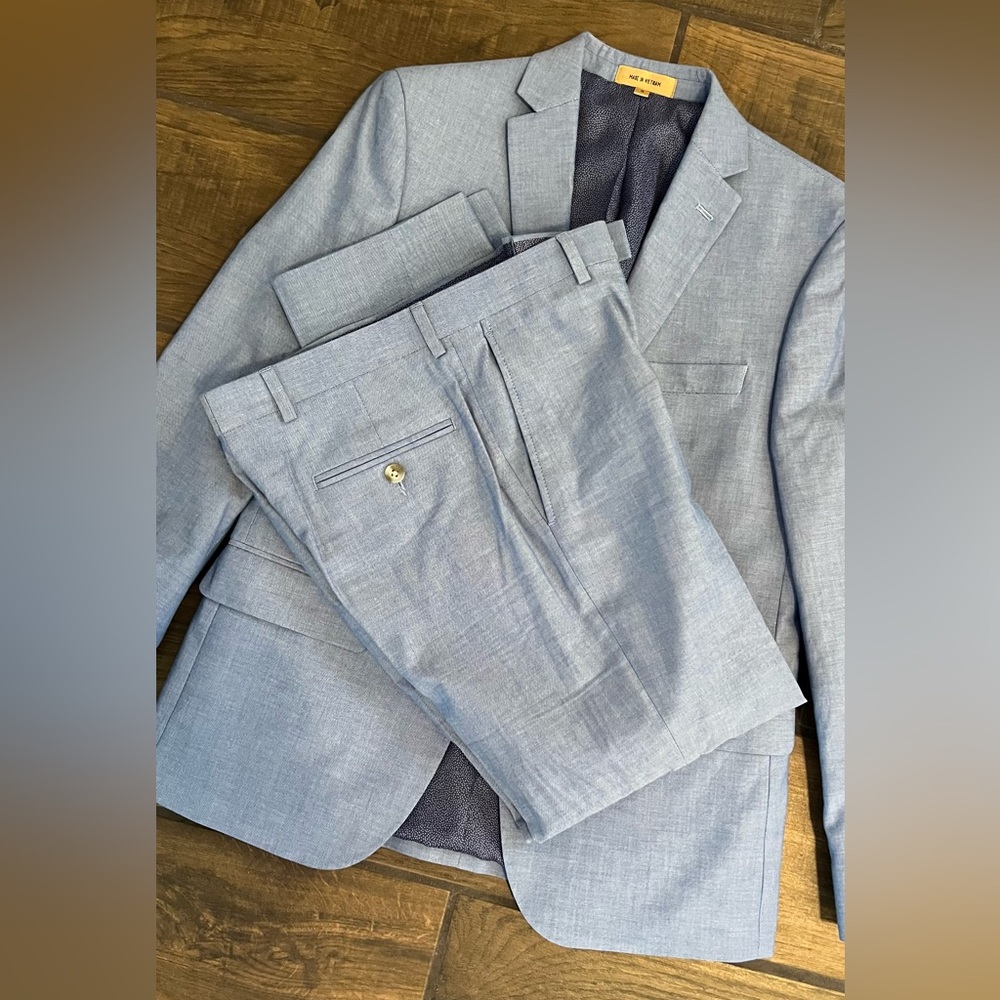 Boys Chess Club Suit Size 16